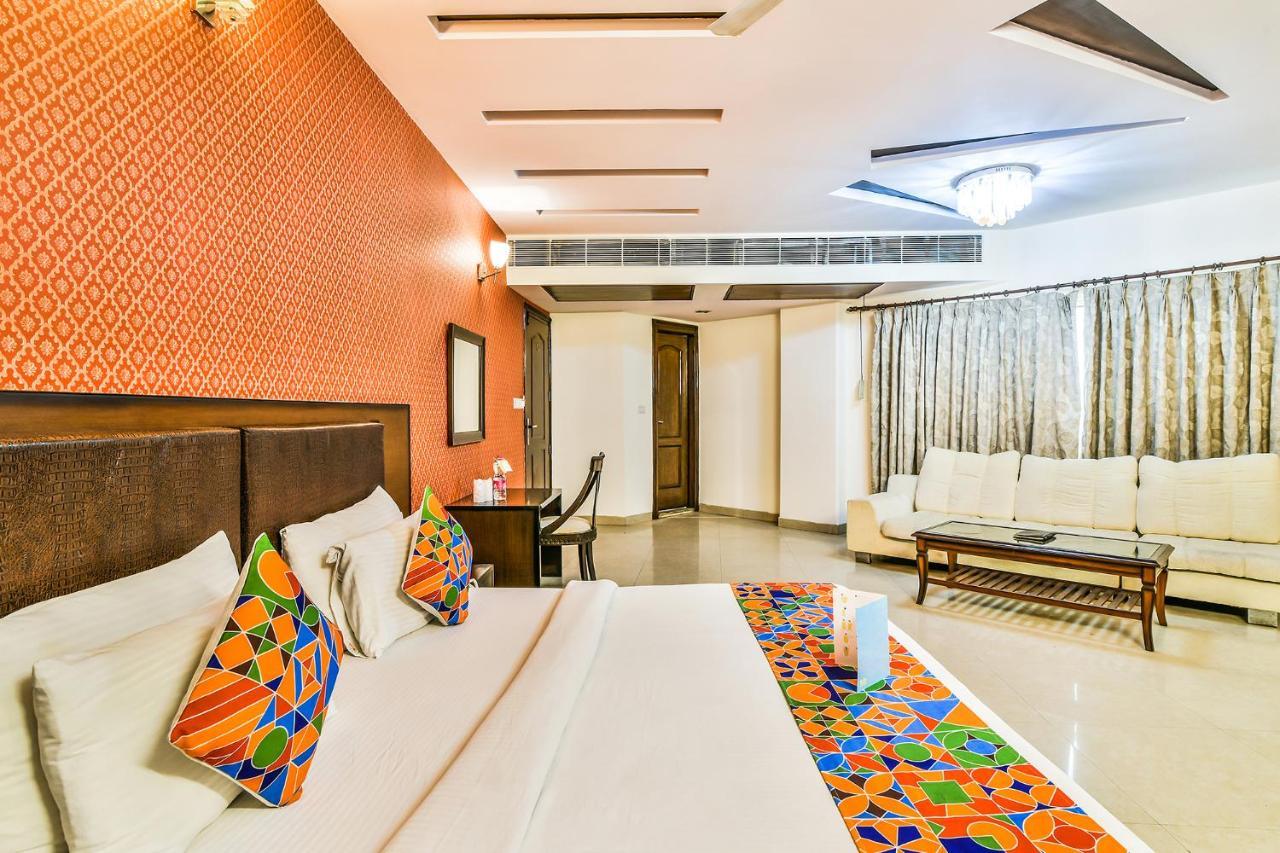 Hotel Alpine Tree New Delhi